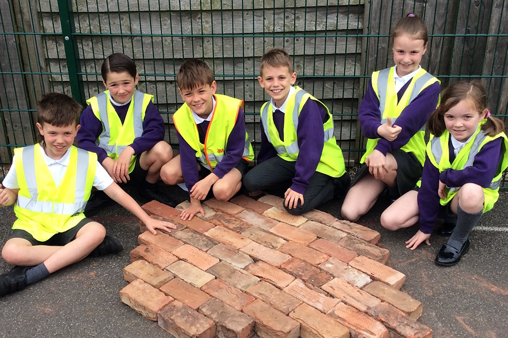 Alne pupils exhibit at the national gallery